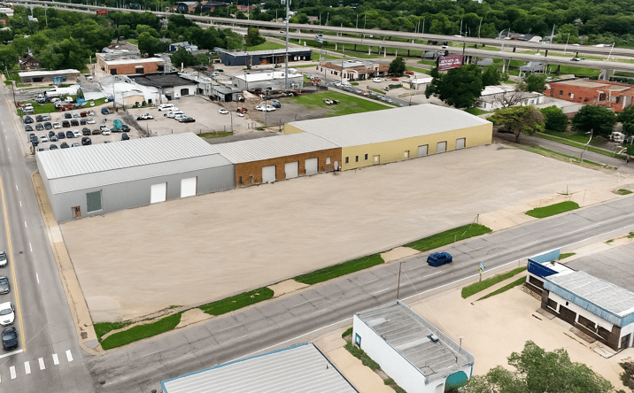 Pictures of Industrial property located at 222 N Hydraulic Ave, Wichita, KS 67214 for lease - image #1