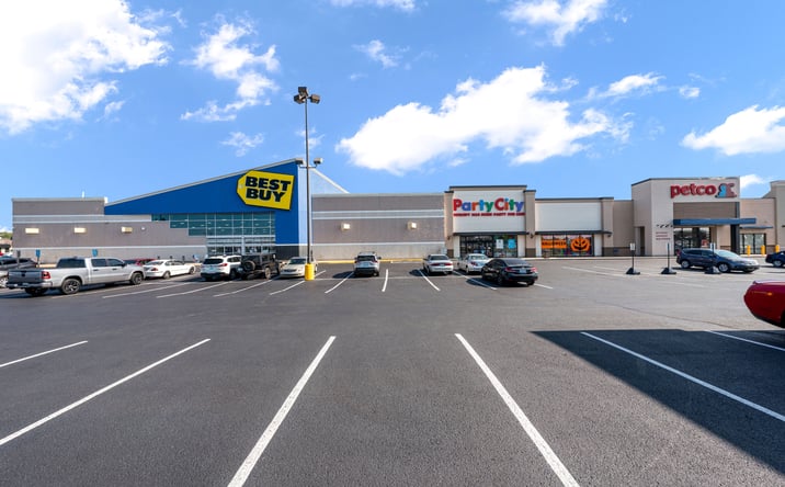 Pictures of Retail property located at 1865 Campbell Ln, Bowling Green, KY 42104 for lease - image #1