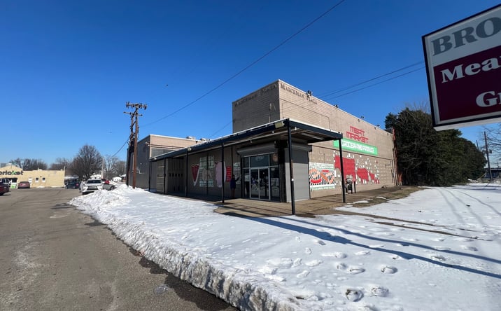 Pictures of Retail property located at 3115 W Broadway, Louisville, KY 40211 for lease - image #1