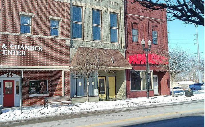 Pictures of Retail, Office property located at 106 S Anderson St, Elwood, IN 46036 for lease - image #1
