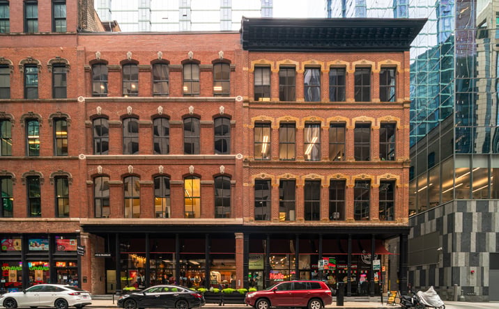 Pictures of Office property located at 175 N Franklin St, Chicago, IL 60606 for lease - image #1