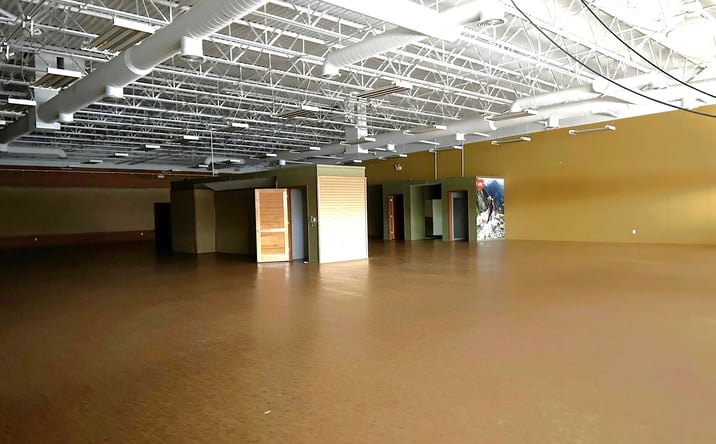 Pictures of Retail property located at 4600 Shelbyville Rd, St Matthews, KY 40207 for lease - image #1