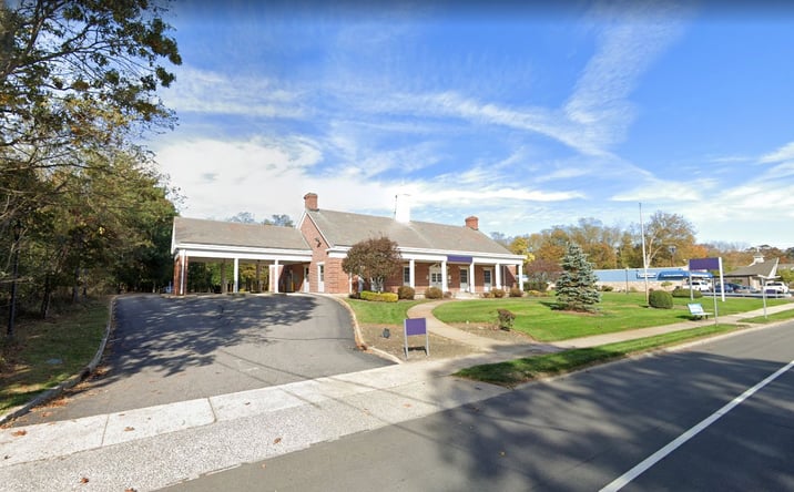 Pictures of Retail property located at 599 Middle Country Rd, Middle Island, NY 11953 for lease - image #1