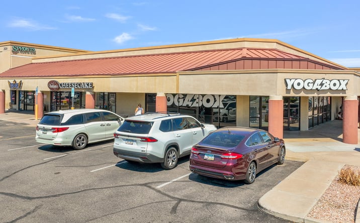 Pictures of Retail property located at 2808-2836 E. Indian School Rd, Phoenix, AZ 85016 for lease - image #1
