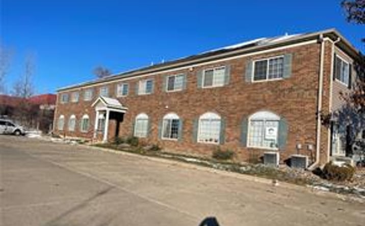 Pictures of Office property located at 5250 N Park Pl NE, Cedar Rapids, IA 52402 for lease - image #1