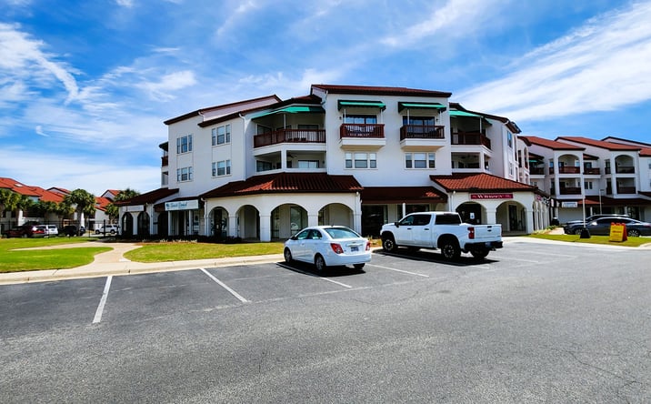 Pictures of Retail, Office, Restaurant property located at 8730 Thomas Dr, Panama City Beach, FL 32408 for lease - image #1