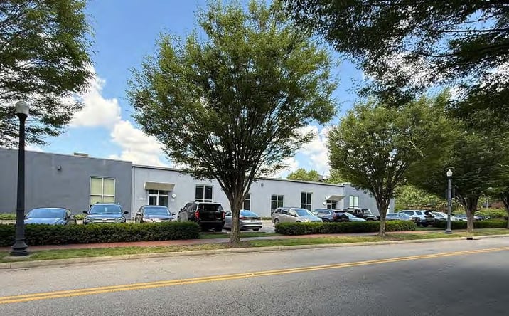 Pictures of Office property located at 353 W Nationwide Blvd, Columbus, OH 43215 for lease - image #1