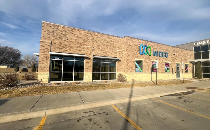 Pictures of Retail property located at 1104 E Cherry St, Vermillion, SD 57069 for lease - image #1