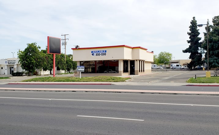 Pictures of Retail, Restaurant property located at 839 W Lacey Blvd, Hanford, CA 93230 for lease - image #1