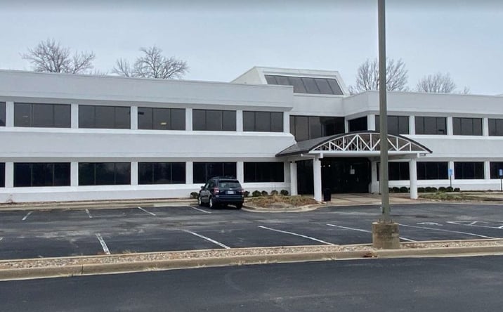 Pictures of Office property located at 6740 Antioch Rd, Merriam, KS 66204 for lease - image #1