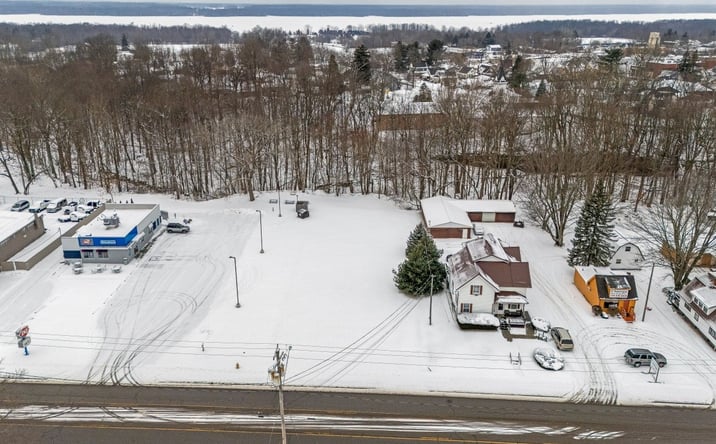 Pictures of Land property located at 192 S High St, Cortland, OH 44410 for lease - image #1