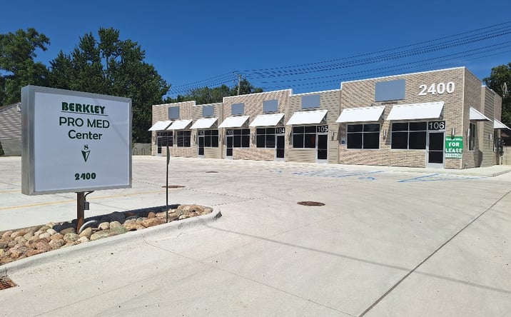Pictures of Office property located at 2400 Greenfield Rd, Berkley, MI 48072 for lease - image #1