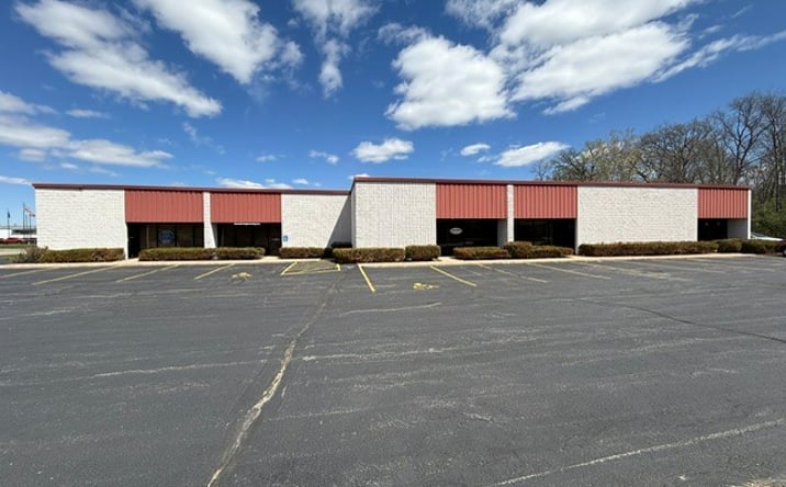 Pictures of Industrial property located at 2418 Industrial Dr, Neenah, WI 54956 for lease - image #1