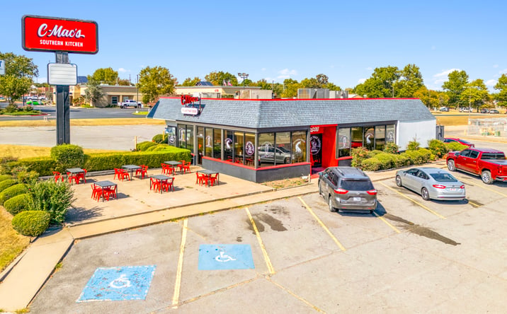 Pictures of Retail, Restaurant property located at 1625 US-412, Siloam Springs, AR 72761 for lease - image #1