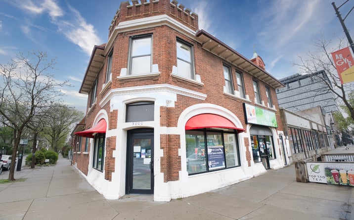 Pictures of Retail, Office, Restaurant property located at 5000 N Broadway, Chicago, IL 60640 for lease - image #1