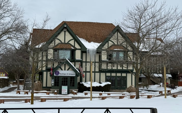Pictures of Office property located at 2359 Joslyn Ct, Lake Orion, MI 48360 for lease - image #1