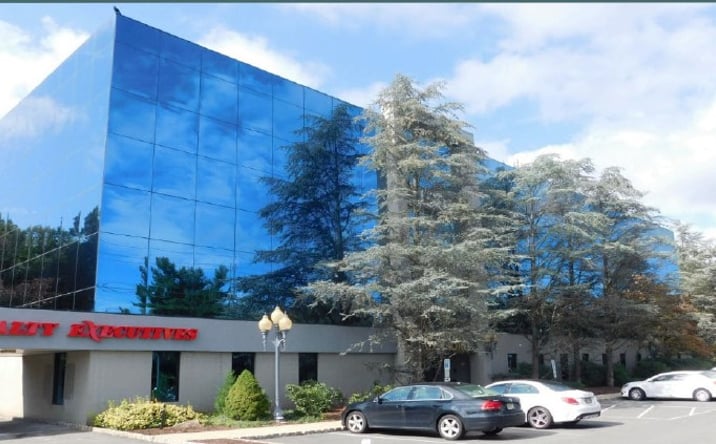 Pictures of Office property located at 1501 Hamburg Tpke, Wayne, NJ 07470 for lease - image #1