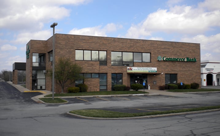 Pictures of Office property located at 110 NW Barry Rd, Kansas City, MO 64155 for lease - image #1