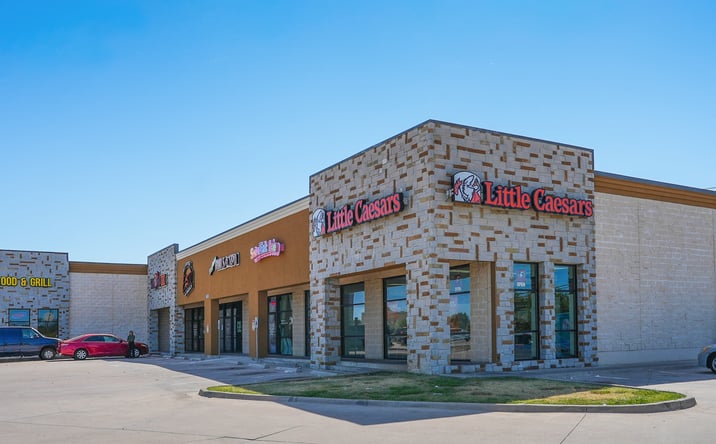 Pictures of Retail, Office property located at 710 E Sublett Rd, Arlington, TX 76002 for lease - image #1