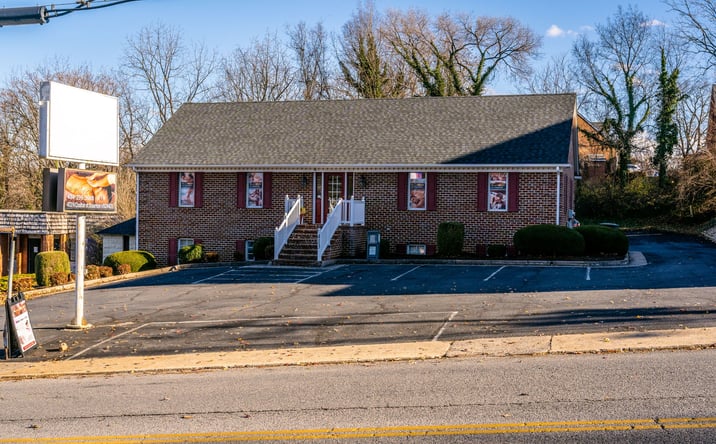 Pictures of Office property located at 413 N Coalter St, Staunton, VA 24401 for lease - image #1