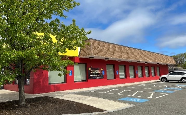 Pictures of Retail property located at 900 Broadway, Saugus, MA 01906 for lease - image #1