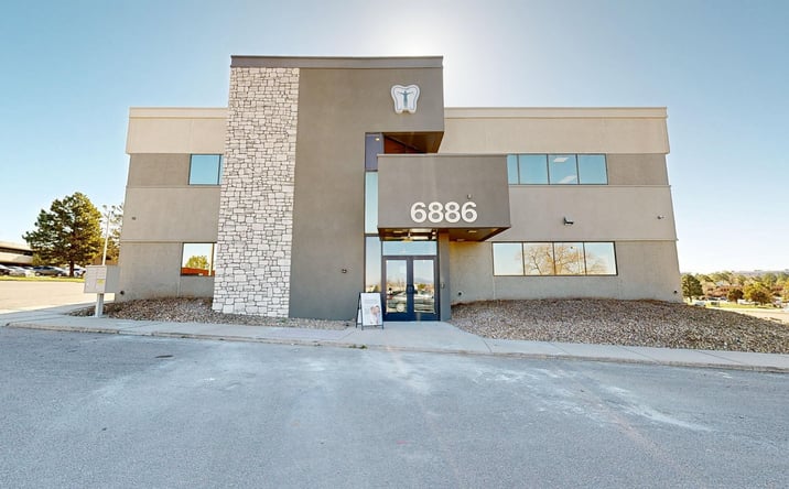 Pictures of Office property located at 6886 S Yosemite St, Centennial, CO 80112 for lease - image #1