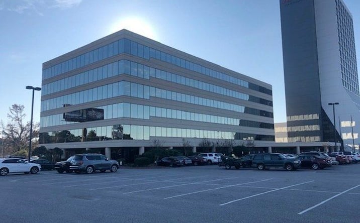 Pictures of Office property located at 3103 Airport Blvd, Mobile, AL 36606 for lease - image #1