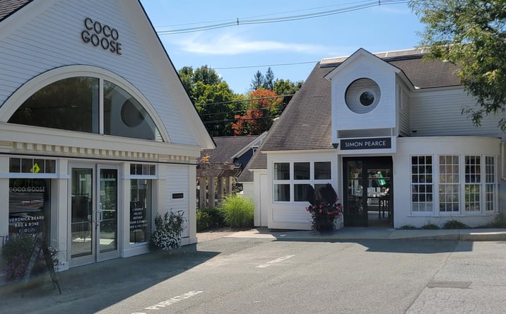 Pictures of Retail property located at 135 Depot St, Manchester, VT 05255 for lease - image #1