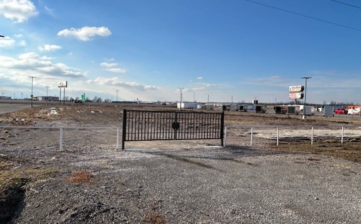 Pictures of Land property located at 3141 E Outer Rd, Scott City, MO 63780 for lease - image #1