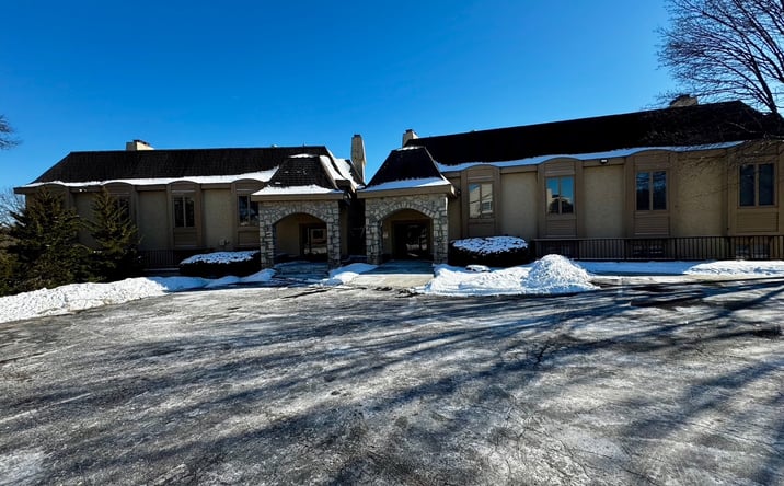 Pictures of Office property located at 6800 W 107th St, Overland Park, KS 66212 for lease - image #1