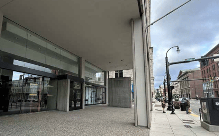 Pictures of Retail property located at 370 Main St, Worcester, MA 01608 for lease - image #1