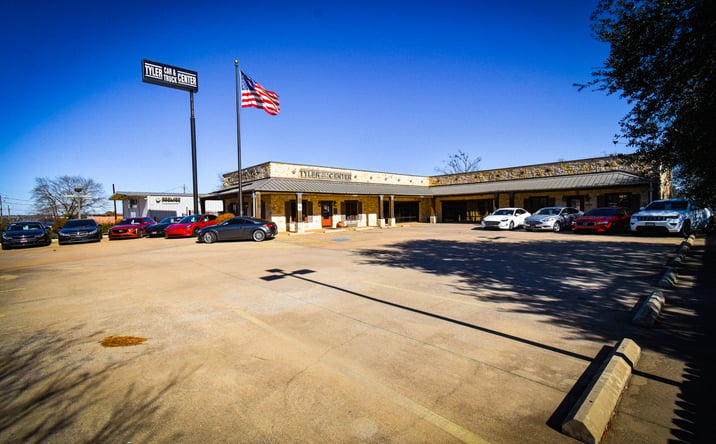 Pictures of Retail, Office property located at 7906 S Broadway Ave, Tyler, TX 75703 for lease - image #1