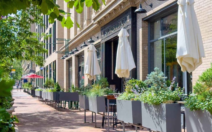 Pictures of Retail, Restaurant property located at 1530 16th St, Denver, CO 80202 for lease - image #1