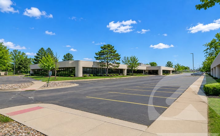 Pictures of Industrial property located at 15011 Commerce Dr S, Dearborn, MI 48120 for lease - image #1
