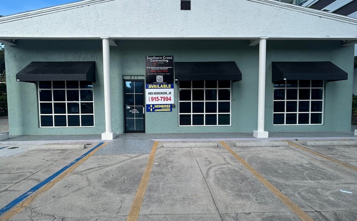 Pictures of Retail property located at 211 N Tamiami Trl, Sarasota, FL 34236 for lease - image #1