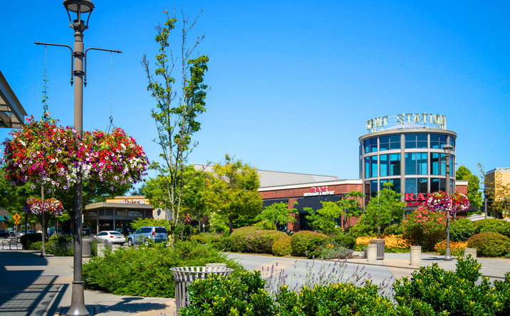 Pictures of Retail property located at 417 Ramsay Way, Kent, WA 98032 for lease - image #1