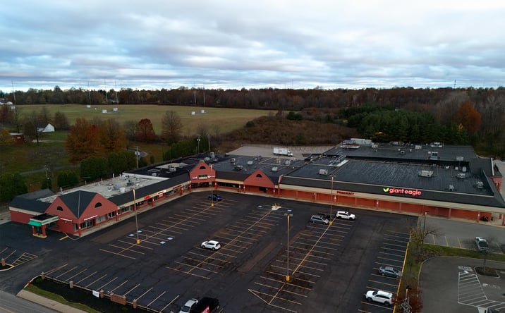 Pictures of Retail, Restaurant property located at 6000 Royalton Rd, North Royalton, OH 44133 for lease - image #1