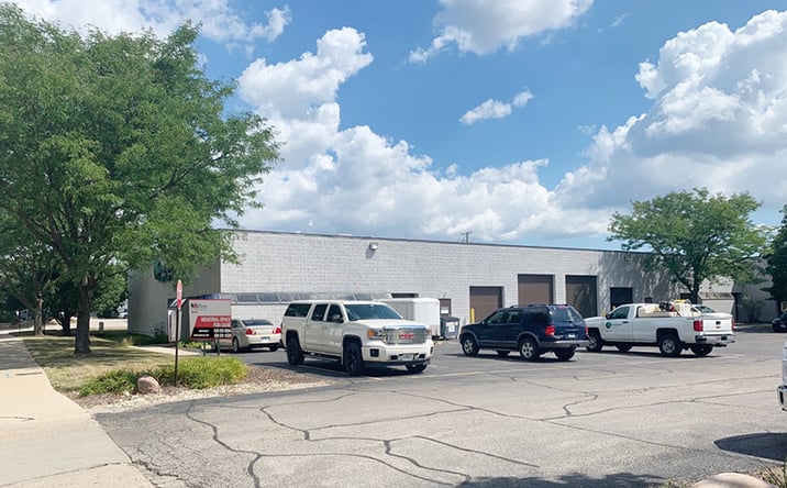 Pictures of Industrial property located at 3749 25th Ave, Schiller Park, IL 60176 for lease - image #1
