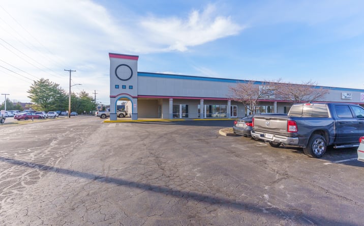 Pictures of Retail property located at 3980 Frederica St, Owensboro, KY 42301 for lease - image #1