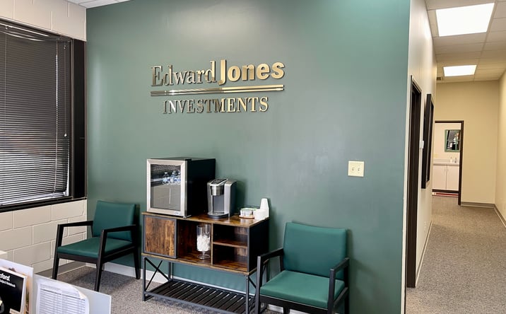 Pictures of Retail, Office property located at 2736 Towne Centre Dr, Mesquite, TX 75150 for lease - image #1