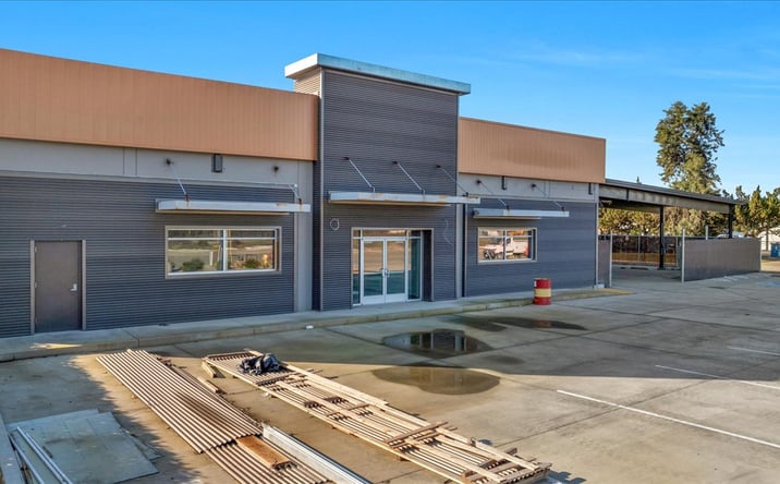 Pictures of Industrial property located at 10417 W Goshen Ave, Visalia, CA 93291 for lease - image #1