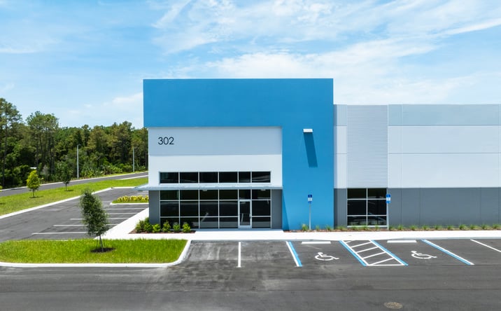 Pictures of Industrial property located at 302 Parktowne Blvd, Edgewater, FL 32132 for lease - image #1