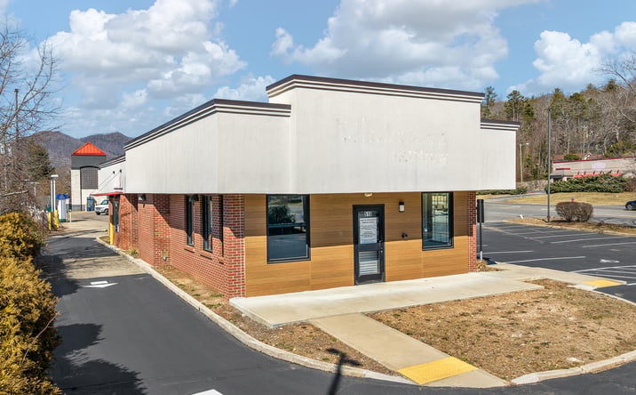 Pictures of Retail, Restaurant property located at 510 NC-9, Black Mountain, NC 28711 for lease - image #1