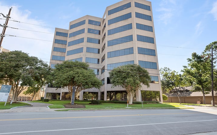 Pictures of Office property located at 675 Bering Dr, Houston, TX 77057 for lease - image #1
