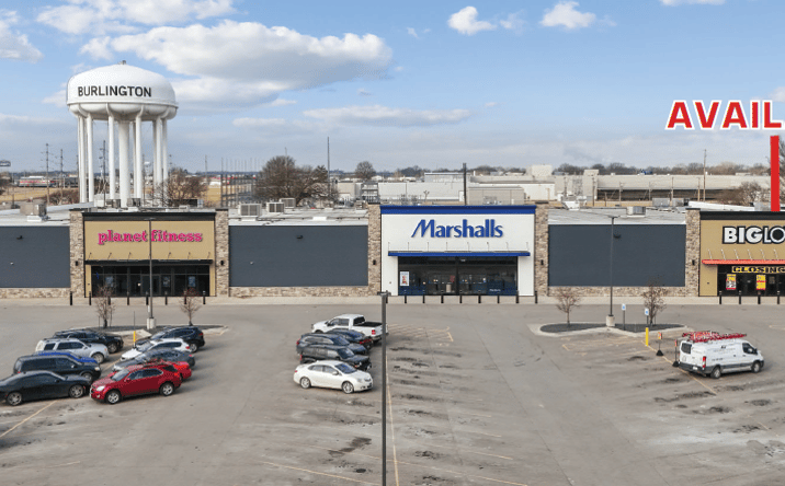 Pictures of Retail property located at 3320 E Agency St, Burlington, IA 52601 for lease - image #1