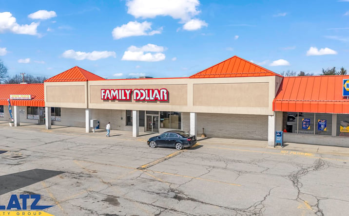 Pictures of Retail property located at 1112 Village Plaza, Columbiana, OH 44408 for lease - image #1