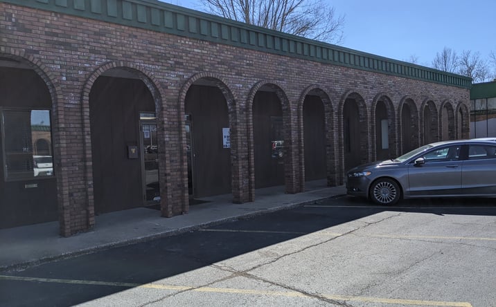 Pictures of Retail, Office property located at 6400 W Main St, Belleville, IL 62223 for lease - image #1