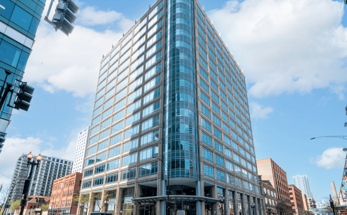 Pictures of Office property located at 550 W Washington Blvd, Chicago, IL 60661 for lease - image #1