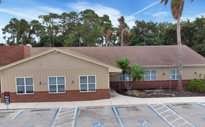 Pictures of Retail, Restaurant property located at 1152 S Tamiami Trl, Port Charlotte, FL 33953 for lease - image #1