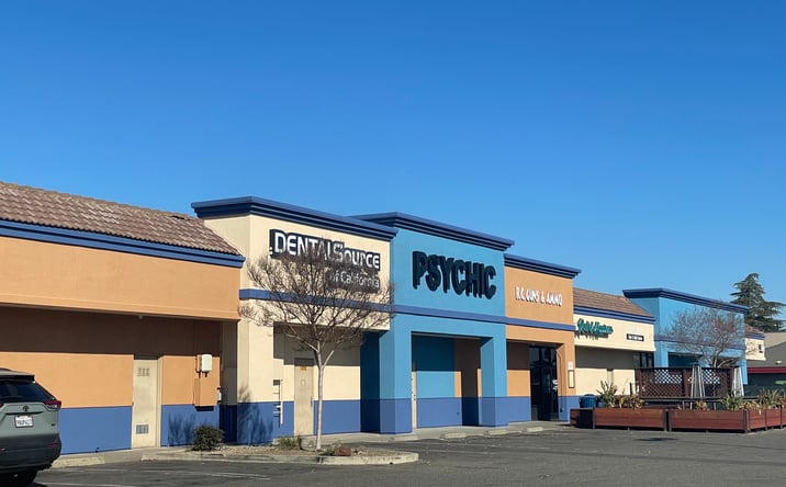 Pictures of Retail property located at 1941 Zinfandel Dr, Rancho Cordova, CA 95670 for lease - image #1
